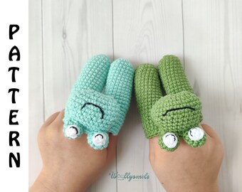 Two Finger Puppets Frog Crochet Pattern  / PDF Digital Download
