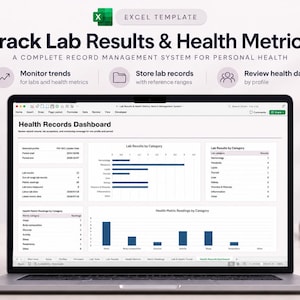 Op de afbeelding: Een Excel-sjabloon voor het bijhouden van laboratoriumresultaten en gezondheidsstatistieken op een laptopscherm. Het dashboard bevat de titel Health Records Dashboard, staafdiagrammen en gegevenstabellen voor het monitoren van trends en data.
