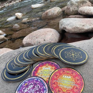 BESOURCE Oracle Deck – Find your Flow with 64 Sacred Geometry Energy Cards for Intuition, Guidance, Healing, Meditation, and Self-Discovery