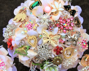 Brooch Bouquet Butterfly Brooch Bouquet, Wedding Flowers, Bridal Bouquet, Bling Broach Bouquet, Vintage Wedding Flowers