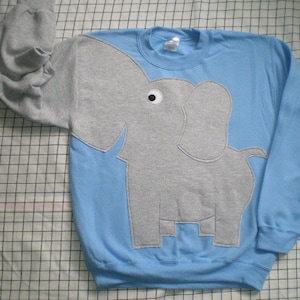 Trui blauwe olifant, rompmouwen, olifantensweater, trui volwassen maat Small, medium, large of xlarge, cosplay, kostuum, halloween