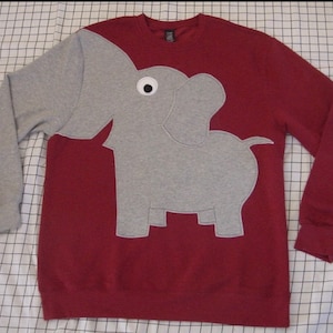 Dieprode sweater met ronde hals en olifant, volwassen maten small tot xlarge, universiteitsvoetbal