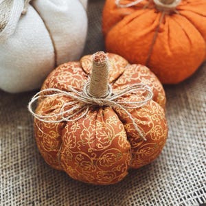 Gezellige oranje stof pompoen decoratie handgemaakte rustieke katoen herfst decor boerderij Thanksgiving cadeau-idee herfst decor