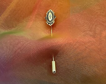 Charming Vintage 1970s Avon Rhinestone Stick Pin