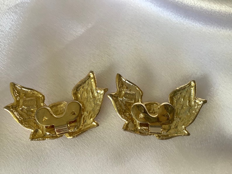 Vintage Peach Swirl Enameled and Goldtone Leaf Motif Dress Shoe Clips image 4