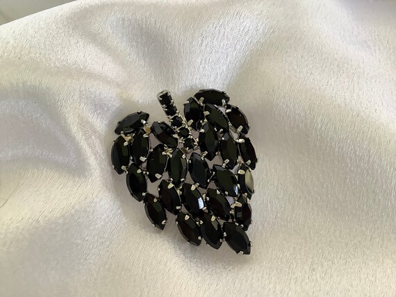 Marvelous Vintage Black Faceted Navette Rhineston… - image 2