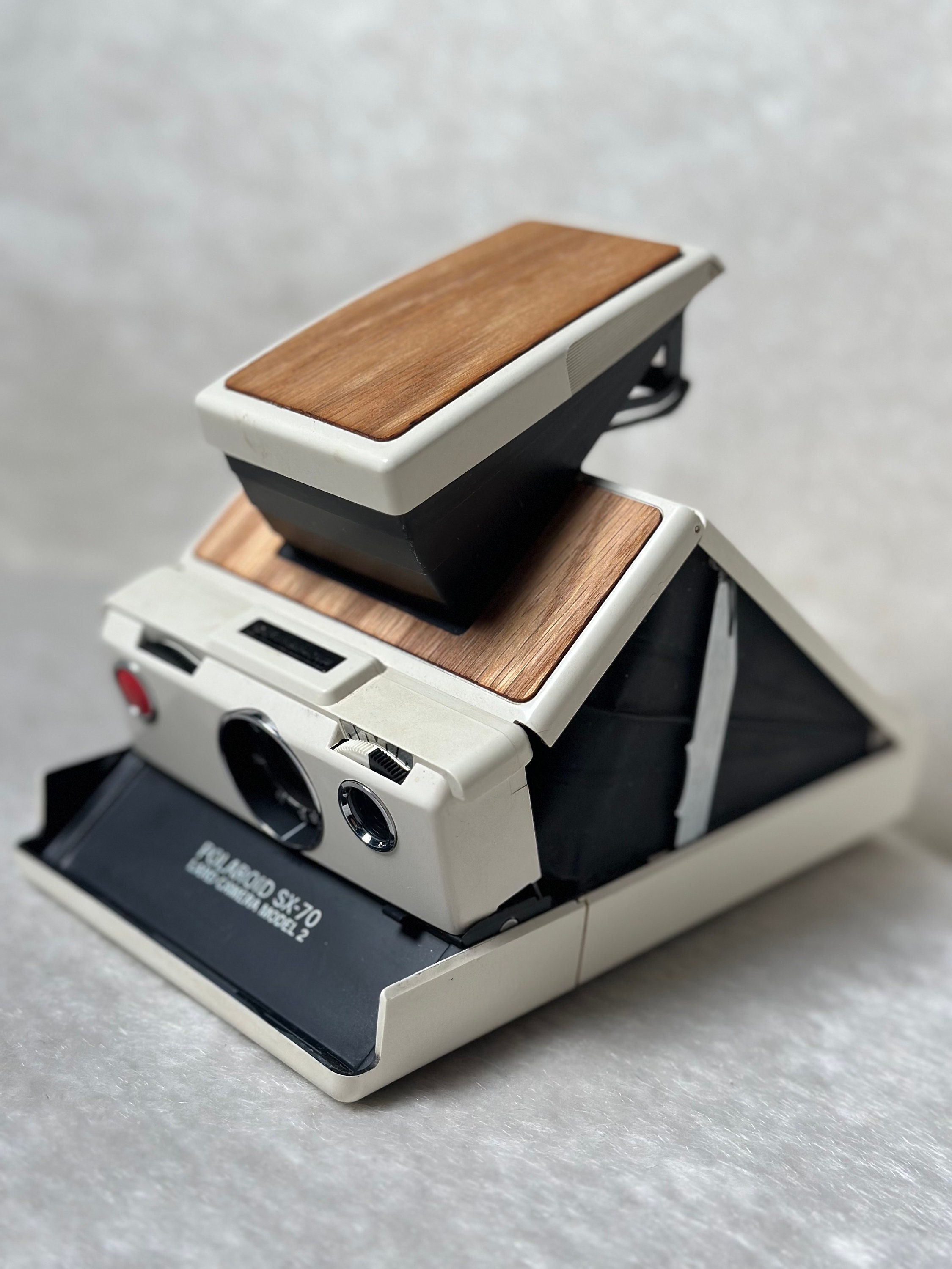Polaroid SX-70 Land Camera Model 2 - New Wood Skin Polaroid SX-70 Land Camera Model 2 - New Wood Skin