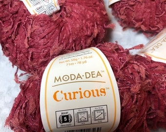 Destash Moda Dea Curious Yarn, Black Cherry, Bulky, 71 m, 78 yards. From Italy. Cost for one skein.