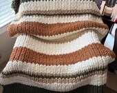 Toasted Olives hand-knitted Throw blanket