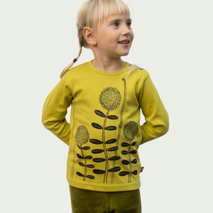 Forest flowers long-sleeved shirt for children in antique moss made of organic cotton