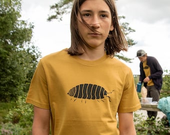 Greta Assel T-shirt Herren / Tshirt Männer in ochre aus Biobaumwolle
