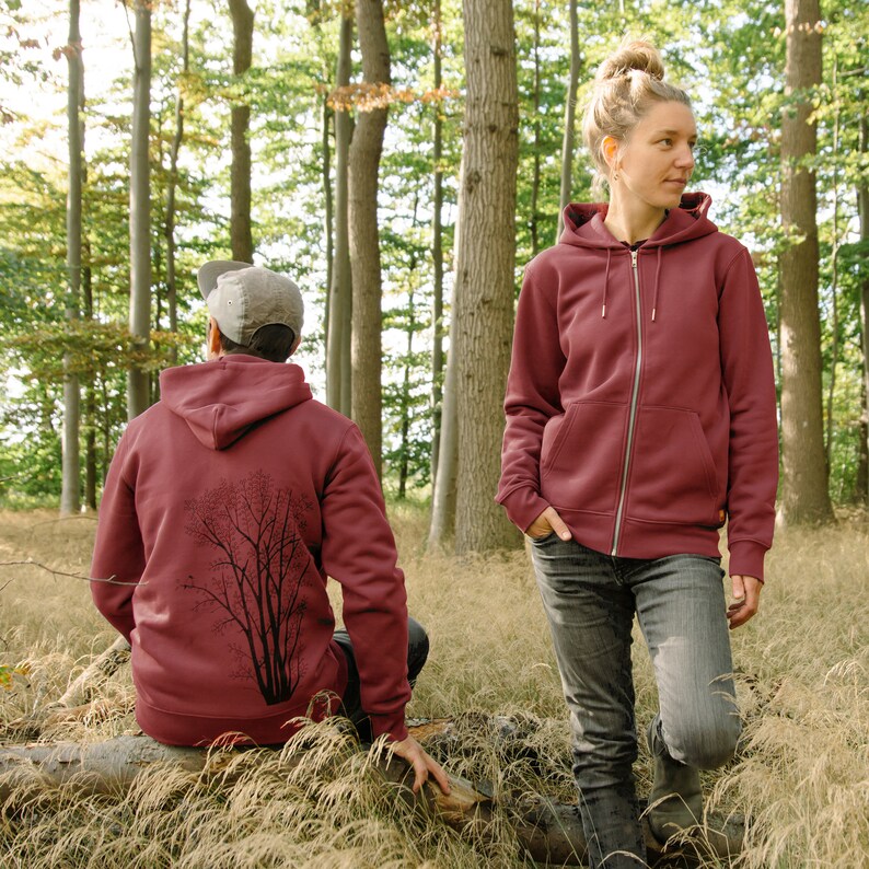 Veste sweat bio unisexe aulne avec pie en bordeaux / sweat à capuche zippé rouge pour femme / sweat à capuche femme avec arbre image 2