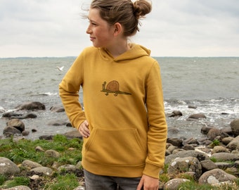 Sweat à capuche bio Enfants / Hoodie Kids / Pull Enfants Voyage Weasel à Schnigel en ocre