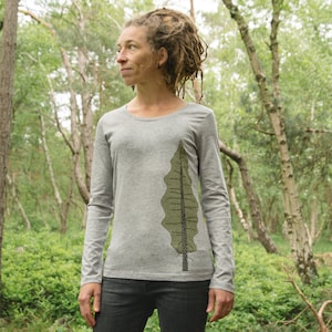 hand-printed organic long-sleeved shirt women fir in mottled grey / organic long-sleeved shirt women / tree long-sleeved shirts women