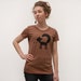 see more listings in the t-shirts pour femmes section