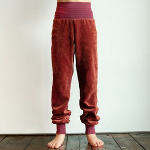 Children's Nicki pants in rust / red-purple 98