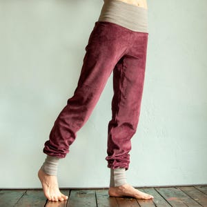 Pantalones de yoga orgánicos para mujer en tonos baya y gris jaspeado / Pantalones de terciopelo cómodos para mujer / Pantalones de meditación