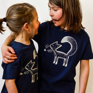 Children&#39;s T-Shirt Franzi Fuchs blue made of organic cotton