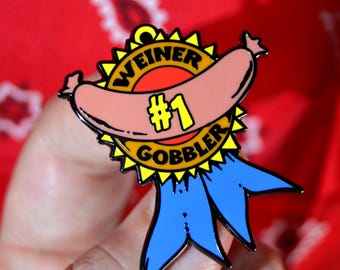 Pin esmaltado divertido de perrito caliente - Regalo divertido para amantes de la comida y coleccionistas de pins