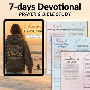 Op de afbeelding: Een digitaal downloadproduct met een 7-daagse devotionele gids voor gebed en bijbelstudie. De afbeelding toont een tablet met een vrouw in een hoodie met de tekst "LIVING WATER ETERNALLIFE". Extra pagina's tonen dagelijkse thema's.