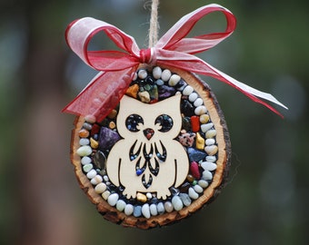 Mosaic Holiday Ornament and Tree Decoration, Mosaic Christmas decoration with Rustic Holiday flare, Stocking Stuffer for an Owl Lover