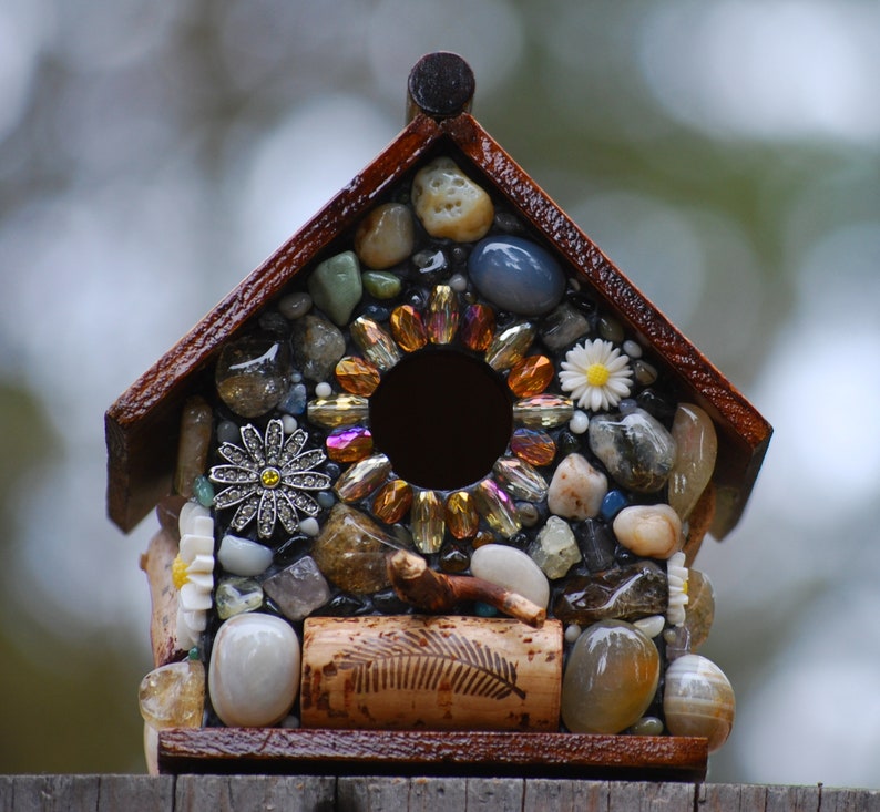 Daisy Mosaic Birdhouse with Colorful Stones and Wine Corks. Cute Garden Decoration and a perfect Christmas Gift for a special someone image 9