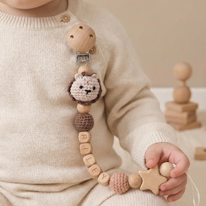 Personalized Baby Dummy Chain, Custom Crochet Pacifier Clip with Name, Neutral Baby Shower Gift, Newborn Gift, Baby Binky Clip