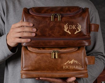 Personalisierte Herren Leder Kulturtasche,Gravierte Herren Leder Kulturtasche,Jubiläumsgeschenk für Ihn,Weihnachtsgeschenk,Trauzeuge Geschenk,Trauzeugen Geschenke