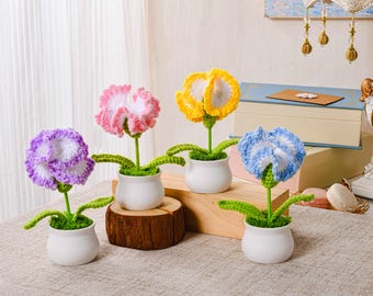 Handmade Crochet Potted Flowers, Yarn Blooms, Mini Floral Decor