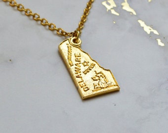 Vintage Delaware Necklace - State Necklace - Wilmington - Helena - State Jewelry - Vintage Souvenir - Delaware Jewelry - Dover