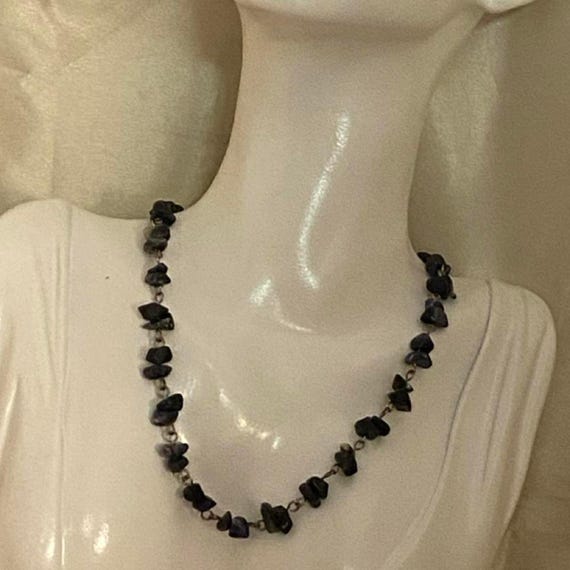 Deep blue natural lapis lazuli chips lighter calcite veining  natural variations View 4