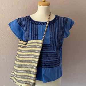 Yucatan Sisal gewebt Tasche traditionell blau gestreift Ca. 13 "breite x 13" lang - Kreuzkörperriemen - kostenloser Versand