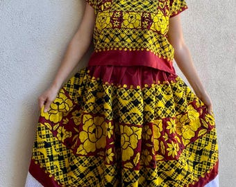 Collectors Tehuana traje/ media-gala outfil Yellow on Red cadinella chain stitching embroidery vintage Medium size adjustable Frida Style