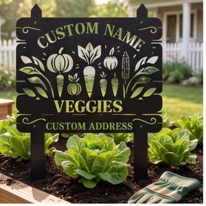 Personalized Vegetable Garden Sign, Custom Name Metal Yard Marker, Farmhouse Veggie Patch Decor, Unique Garden Housewarming Gift