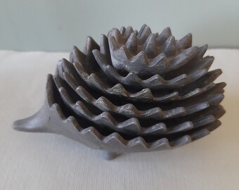 Vintage Old Art Deco 6 Stacking Hedgehog Ashtrays  WALTER BOSSE Design EAMES Era