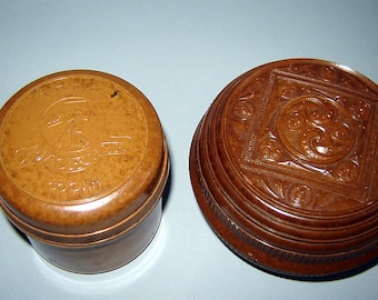 2 Old VINTAGE Unique Brown Relief Different BAKELITE BOX Bouchon à vis Rare !!!