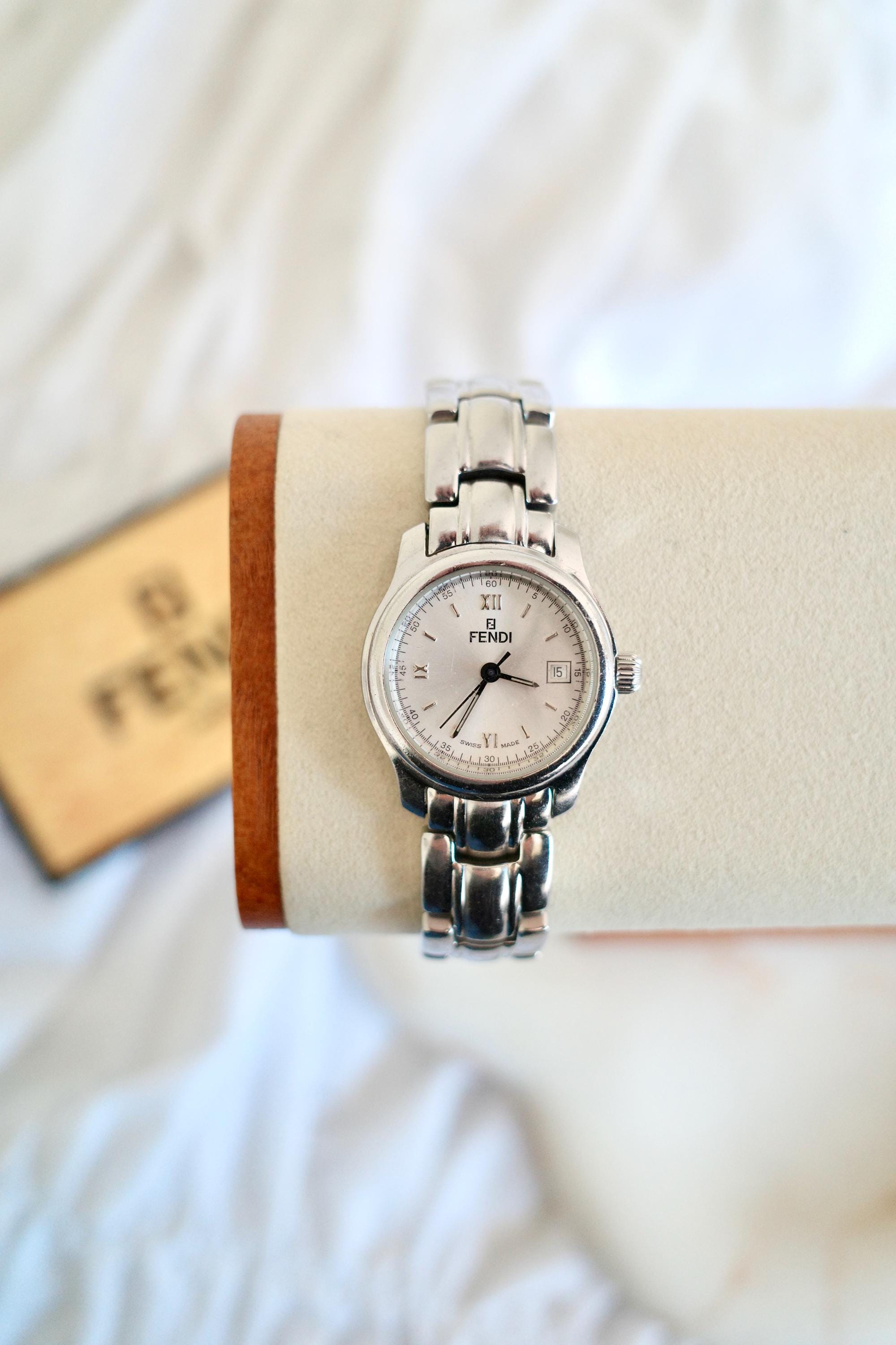 Vintage Fendi 320l Watch - Silver Dial & Round Face - Working