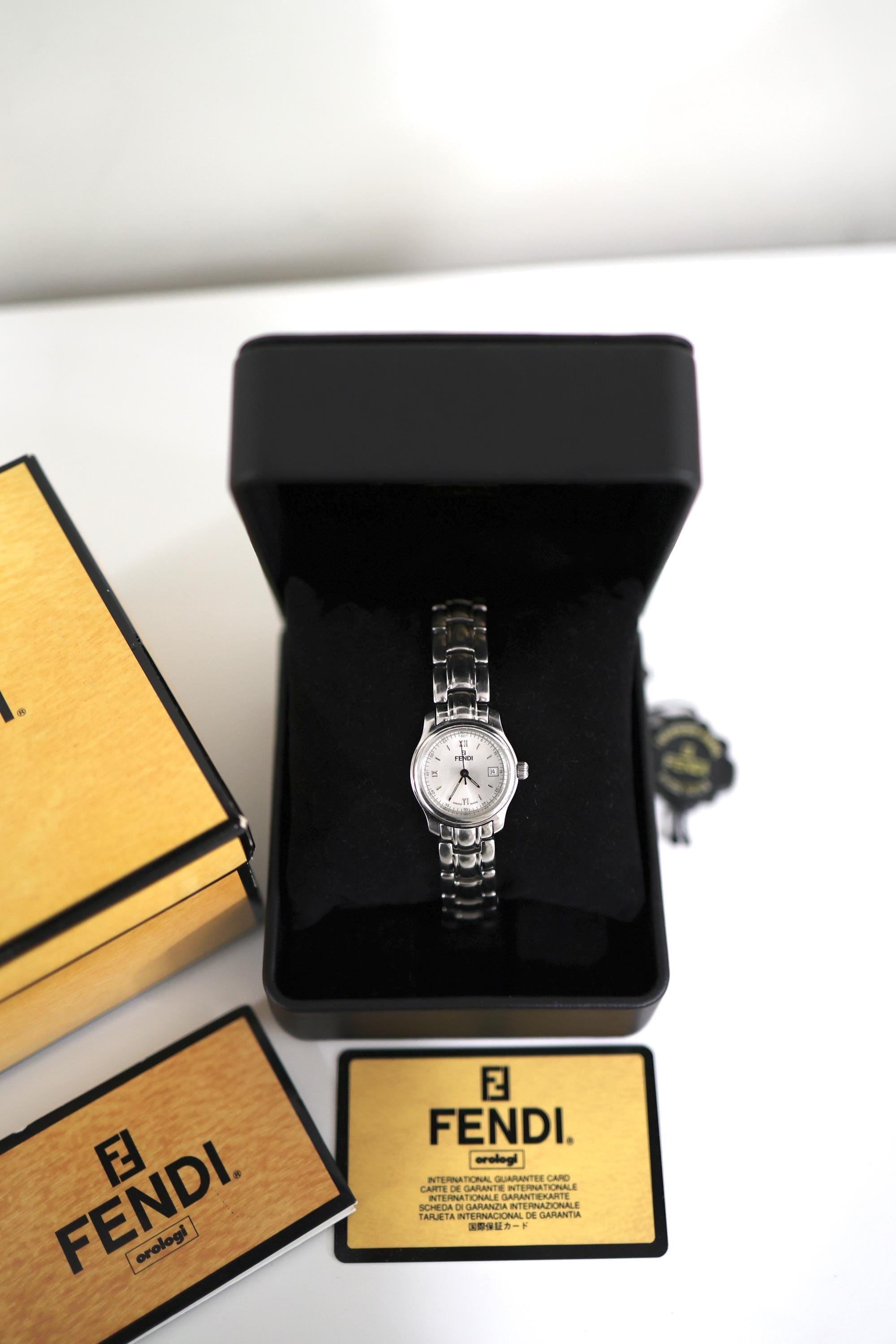 Vintage Fendi 320l Watch - Silver Dial & Round Face - Working