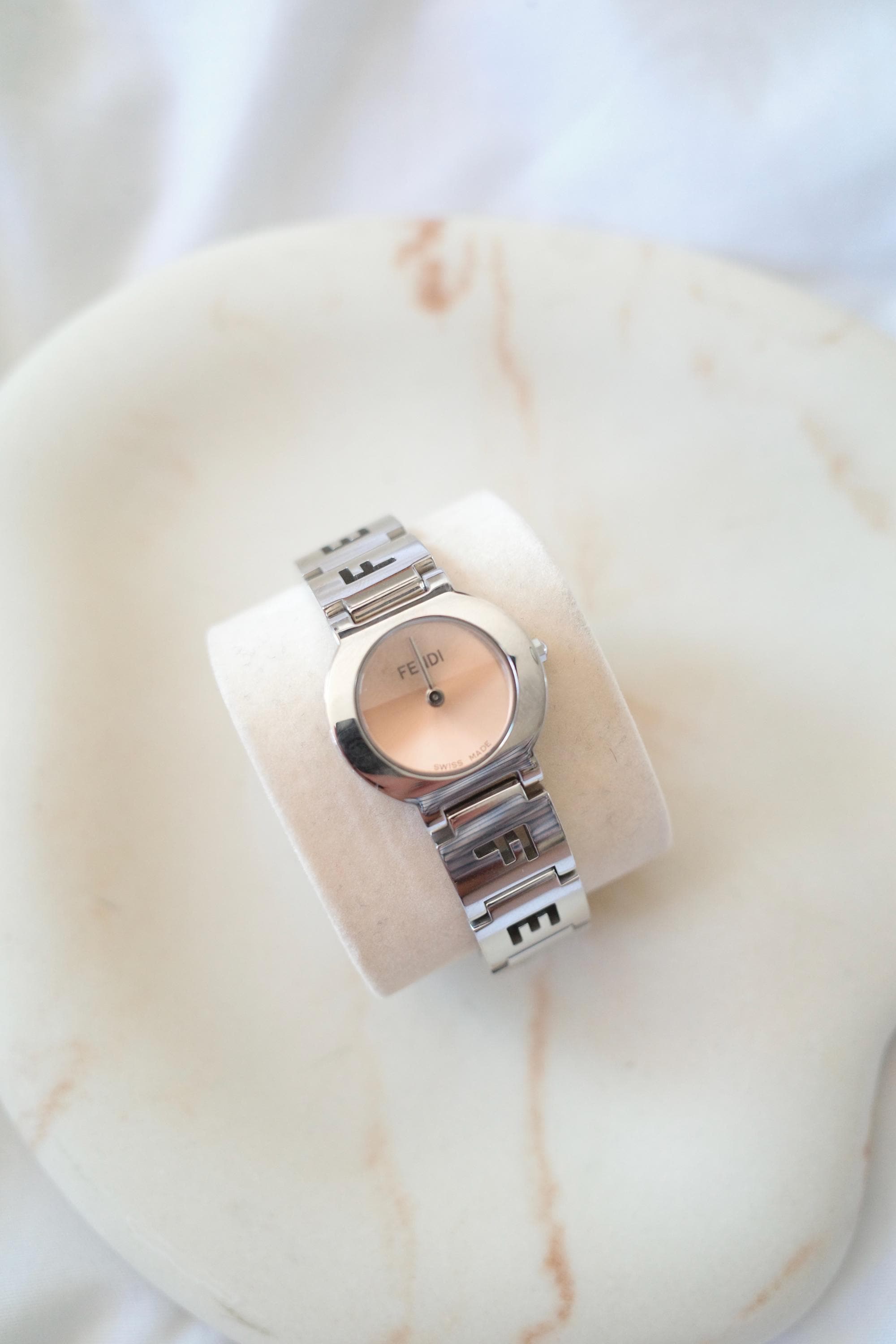 Vintage Fendi 3050L Watch – Pink Coral Dial, Silver Tone Bracelet