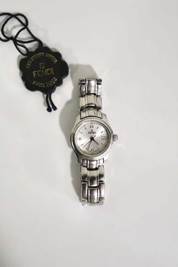 Vintage Fendi 320l Watch - Silver Dial & Round Face - Working