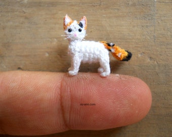 Micro Crochet Turkish Van Cat: Gatito Amigurumi en miniatura
