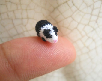 Mini Guinea Pig Amigurumi - Micro Crochet Dollhouse Miniatura Animal - Hecho a la medida