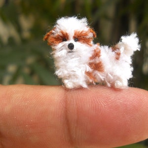 Miniatura Shi Tzu - Pequeños animales de peluche de perro en miniatura de ganchillo - Hecho a pedido
