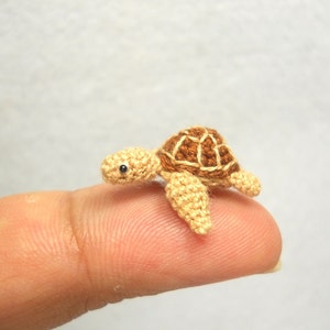 Mikro Mini Havssköldpadda - Amigurumi Virkat Miniatyr Litet Gosedjur - Tillverkad på Beställning