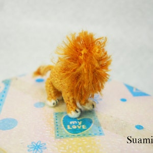 Miniatur-Häkellöwe Micro Mini Amigurumi Gehäkelte kleine Tierpuppe Auf Bestellung gefertigt Bild 3
