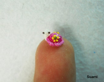 Micro tortuga florida rosa - Mini tortuga de ganchillo miniatura Amigurumi - Hecho a la medida