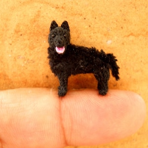 Miniatur-Schipperke - kleine gehäkelte Mini Amigurumi Hund Sachen Tier - auf Bestellung gefertigt
