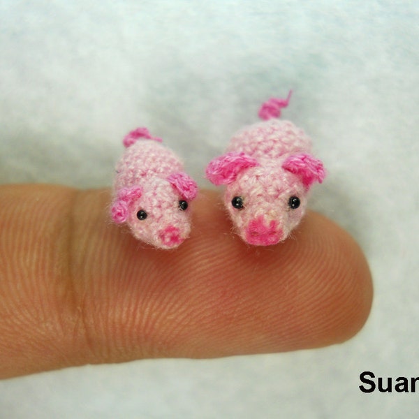Micro Crochet Pink Pig & Piglet Set: Tiny Amigurumi Miniature