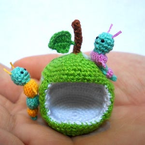 Miniature Worms and Apple, Micro Crochet Valentine Worm Couple Made To Order image 6