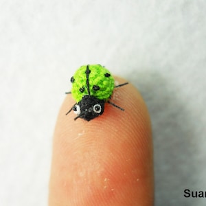 Mariquita Verde - Mariquita Miniatura Micro Crochet